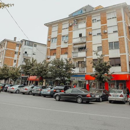 Grace'S Centre Apartment Shkodër Buitenkant foto